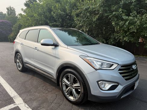 Used 2016 Hyundai Santa Fe Limited w/ Option Group 04 AWD/4WD image 2