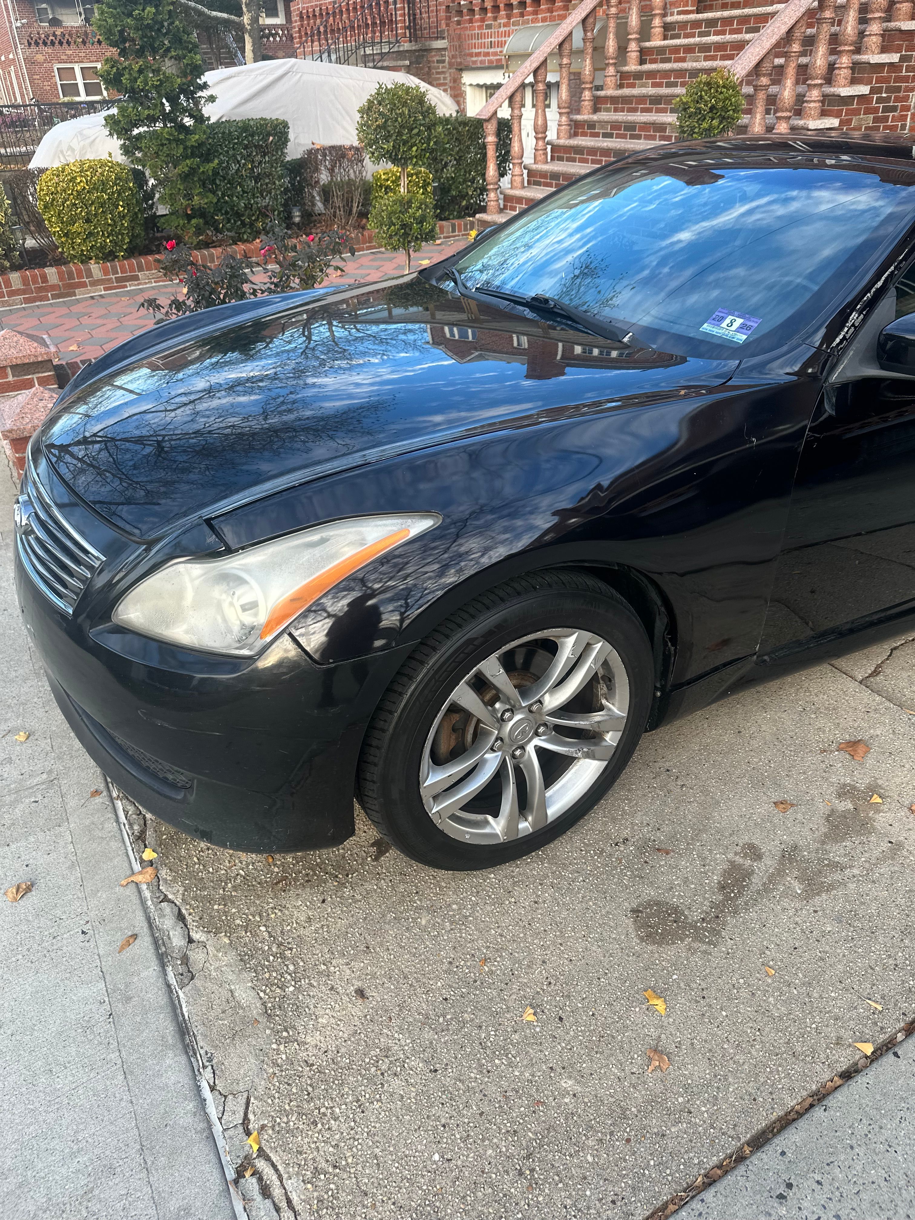 Used 2009 INFINITI G37 x Coupe w/ Premium Pkg AWD/4WD image 2