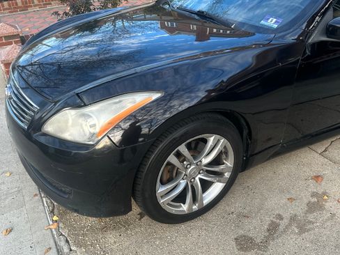 Used 2009 INFINITI G37 x Coupe w/ Premium Pkg image 2