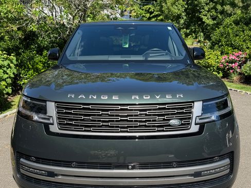 Used 2024 Land Rover Range Rover Long Wheelbase SE AWD/4WD image 4