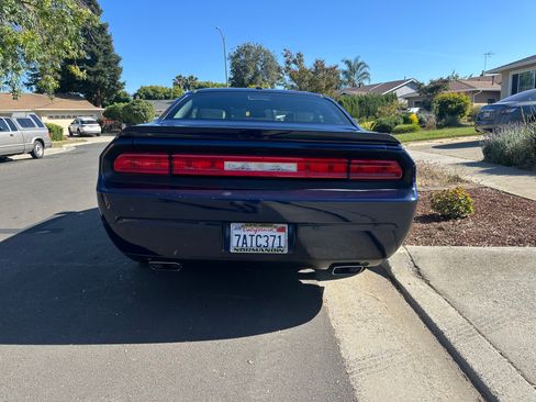 Used 2013 Dodge Challenger R/T RWD image 5