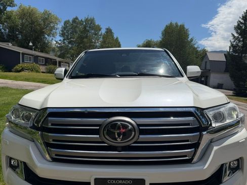 Used 2019 Toyota Land Cruiser AWD/4WD image 2