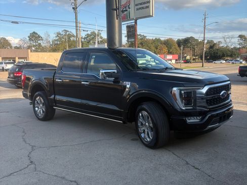 Used 2023 Ford F150 Platinum image 4