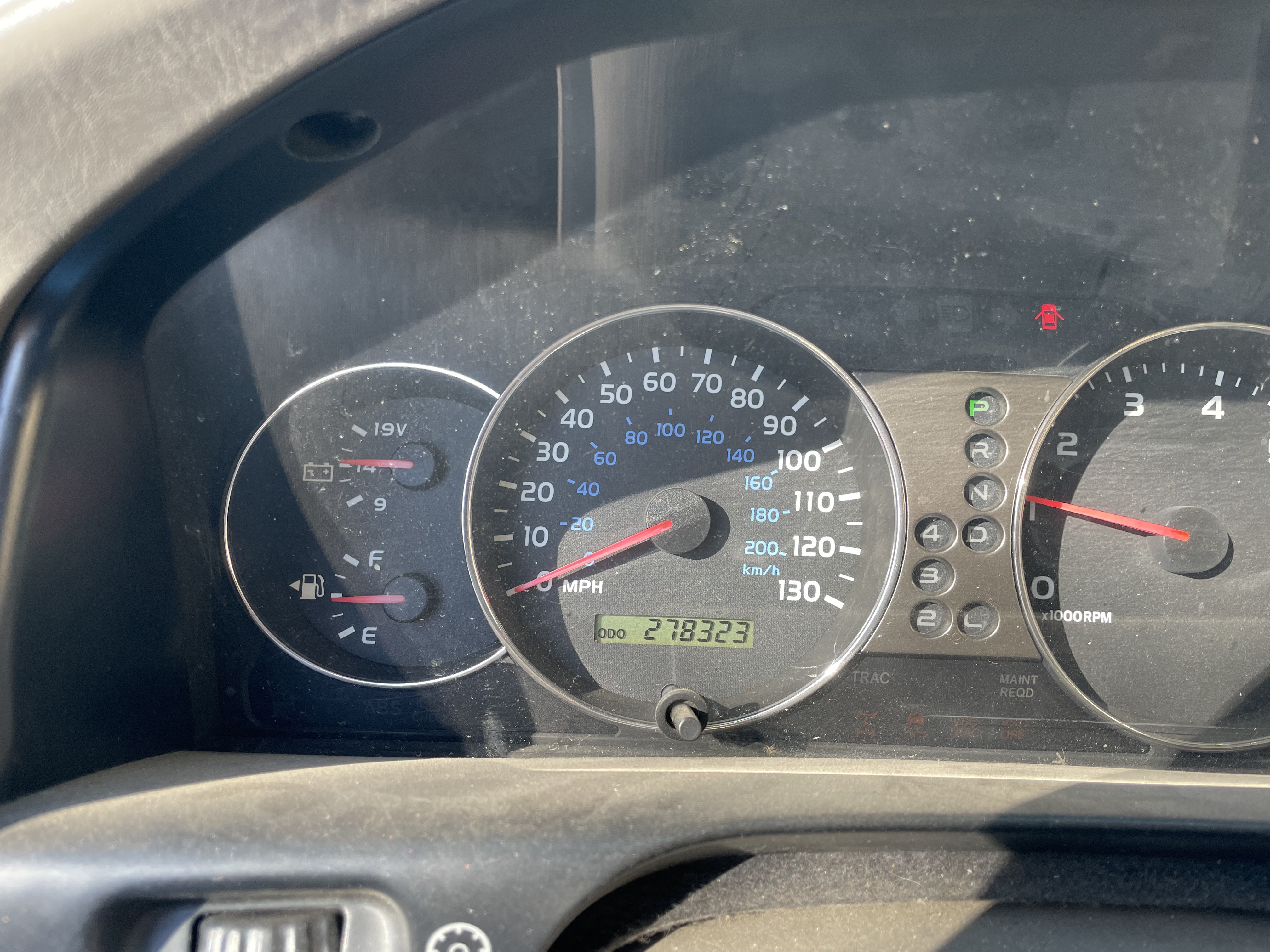 Used 2003 Toyota Land Cruiser AWD/4WD image 23