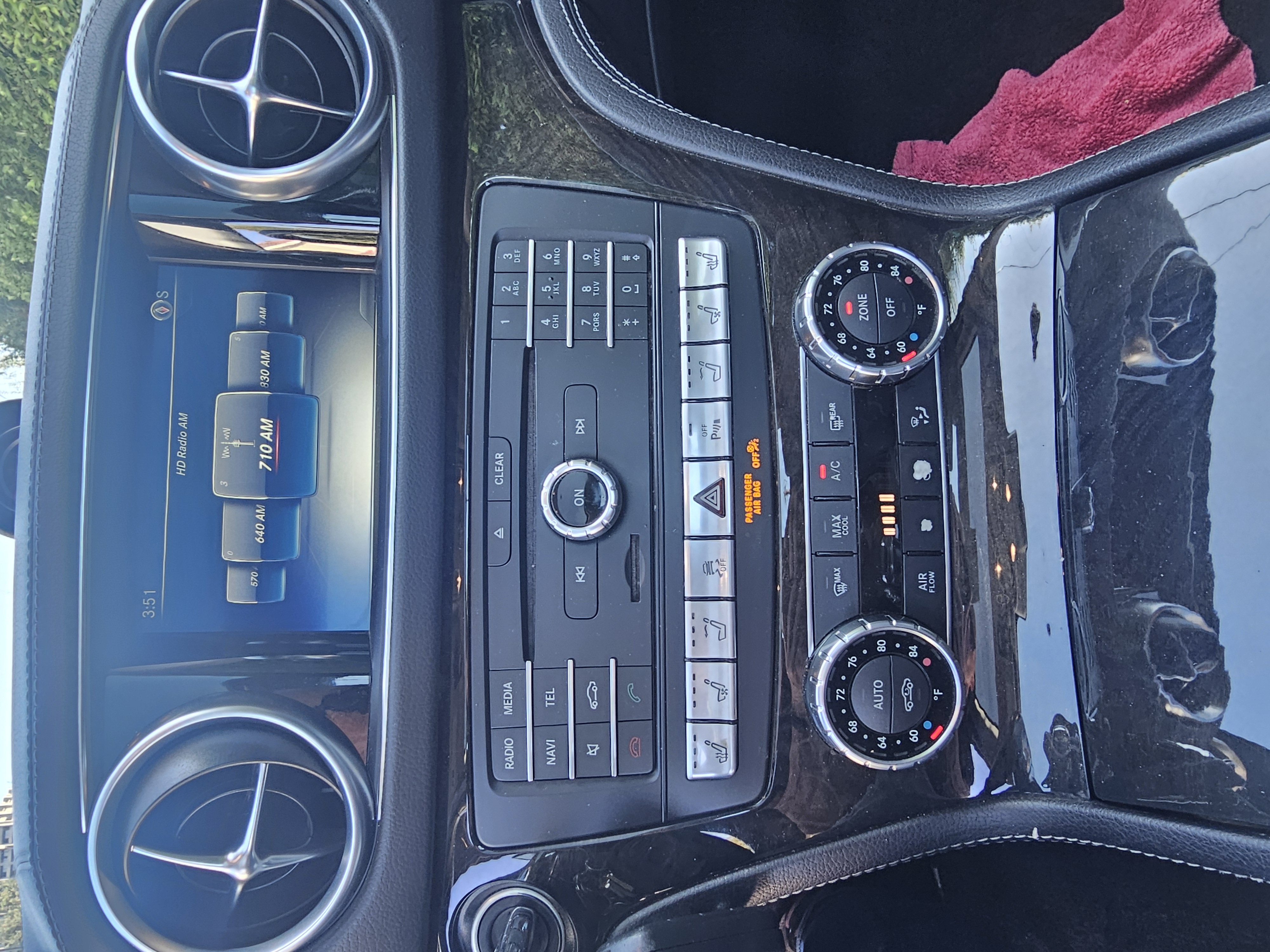 Used 2019 Mercedes-Benz SL 550 image 12