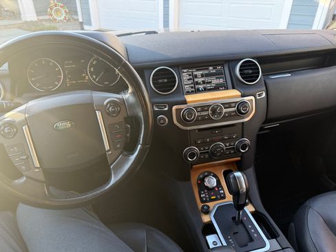 Used 2013 Land Rover LR4 HSE image 8