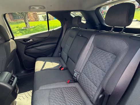 Used 2018 Chevrolet Equinox LT AWD/4WD image 21