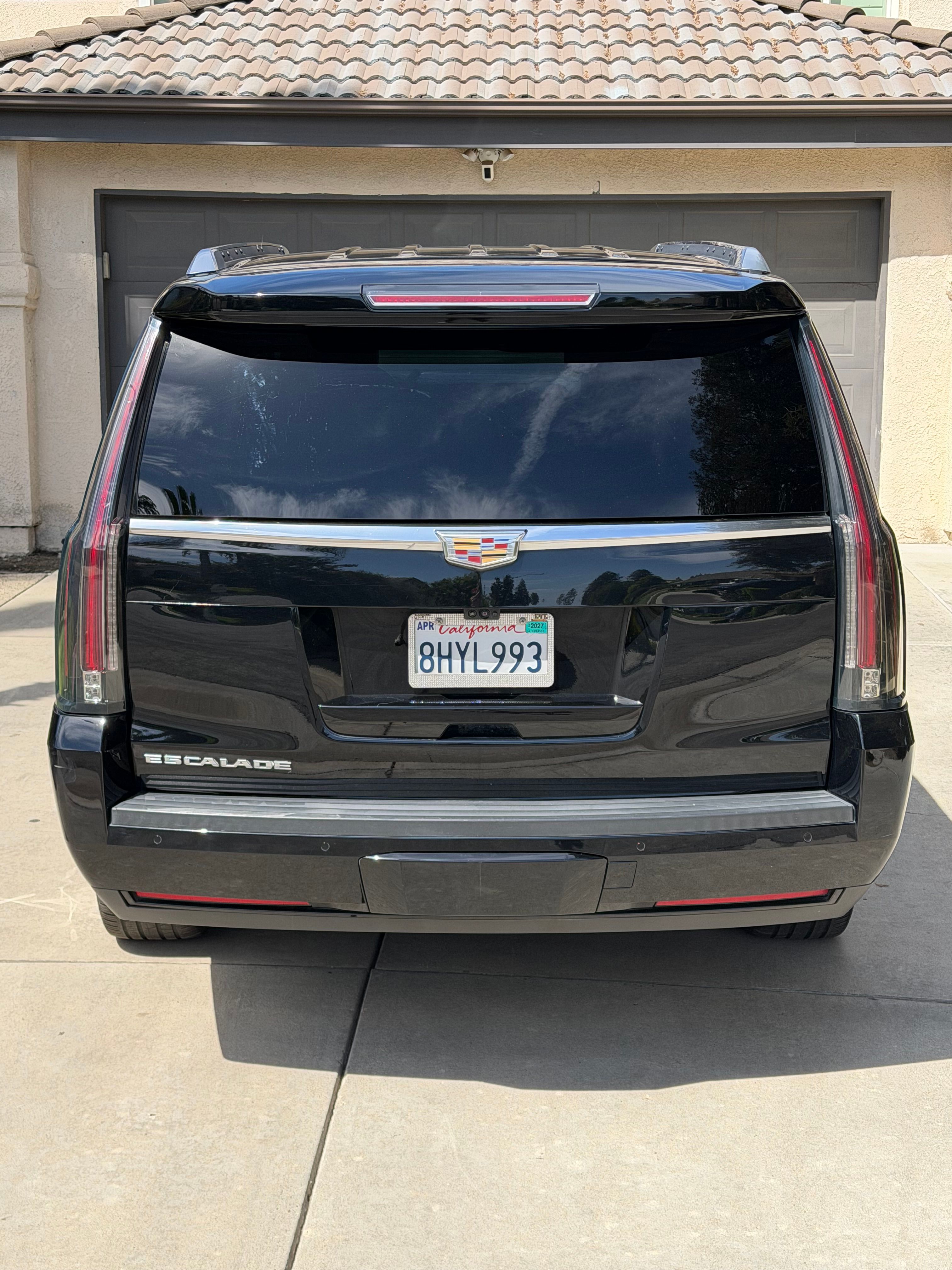 Used 2019 Cadillac Escalade ESV Premium Luxury AWD/4WD image 5