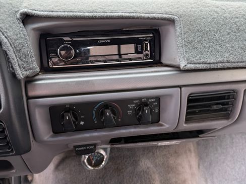 Used 1995 Ford F250 4x4 SuperCab image 8