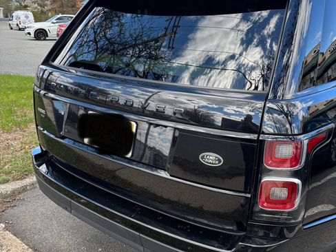 Used 2021 Land Rover Range Rover Westminster Edition image 4