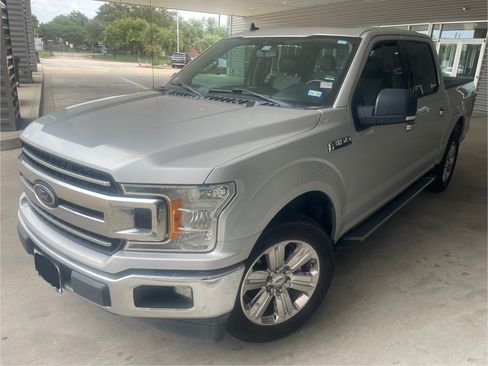 Used 2019 Ford F150 XLT w/ Equipment Group 302A Luxury image 6