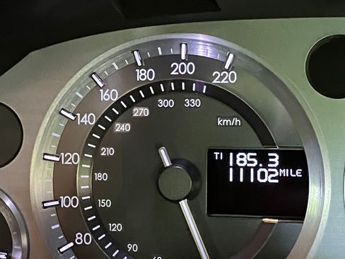 Used 2007 Aston Martin V8 Vantage Coupe image 9