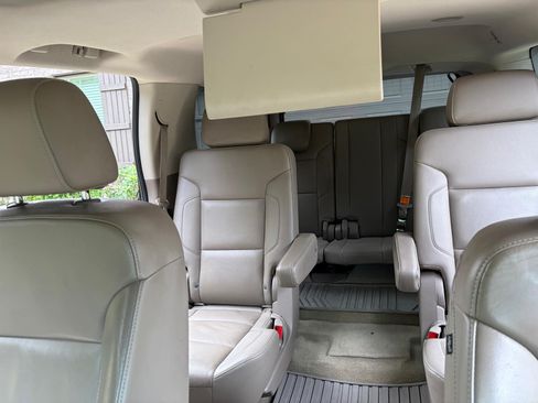 Used 2016 Chevrolet Tahoe LT RWD image 9