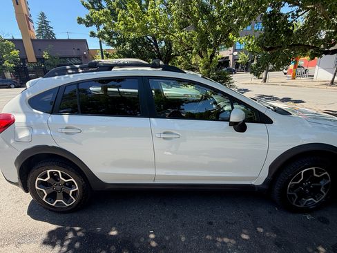 Used 2015 Subaru Crosstrek 2.0i Premium AWD/4WD image 1