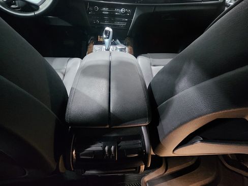 Used 2017 BMW X5 xDrive40e image 24