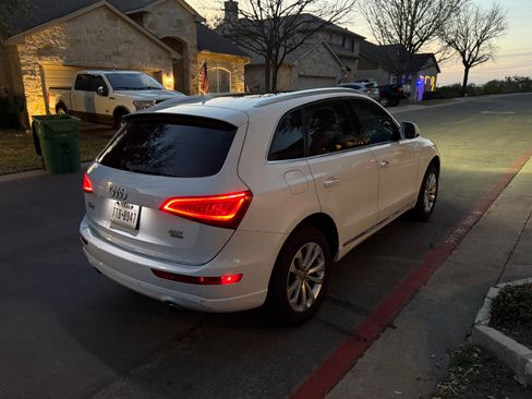 Used 2016 Audi Q5 2.0T Premium Plus w/ Technology Package image 8