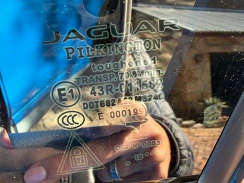 Used 2020 Jaguar F-PACE SVR image 8