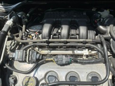 Used 2008 Ford Taurus X SEL AWD/4WD image 4