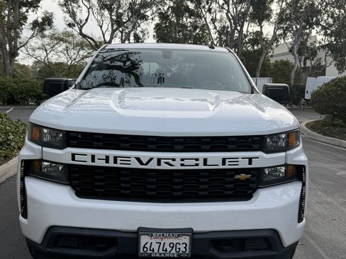 Used 2021 Chevrolet Silverado 1500 Custom image 2