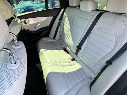 Used 2018 Mercedes-Benz C 300 4MATIC Sedan image 18