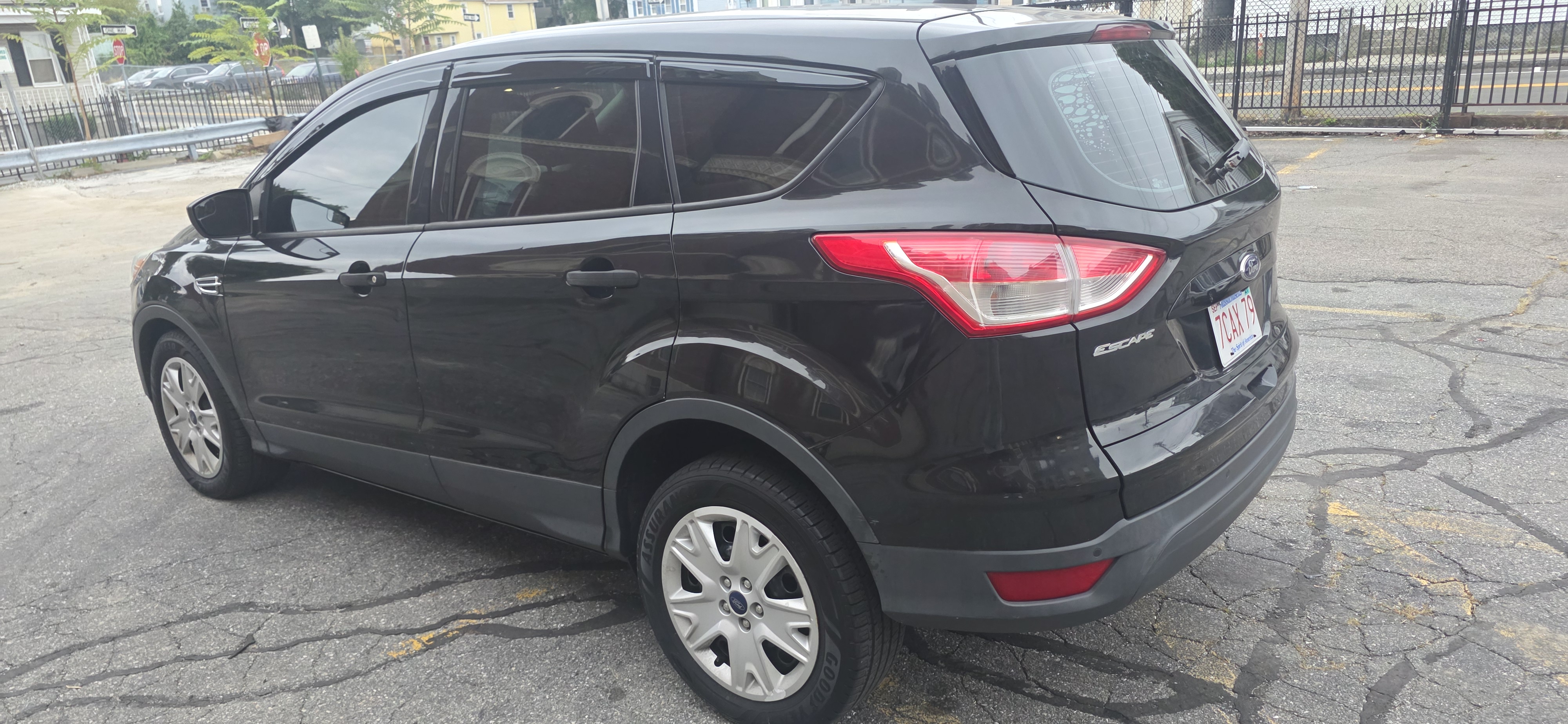 Used 2015 Ford Escape S FWD image 1