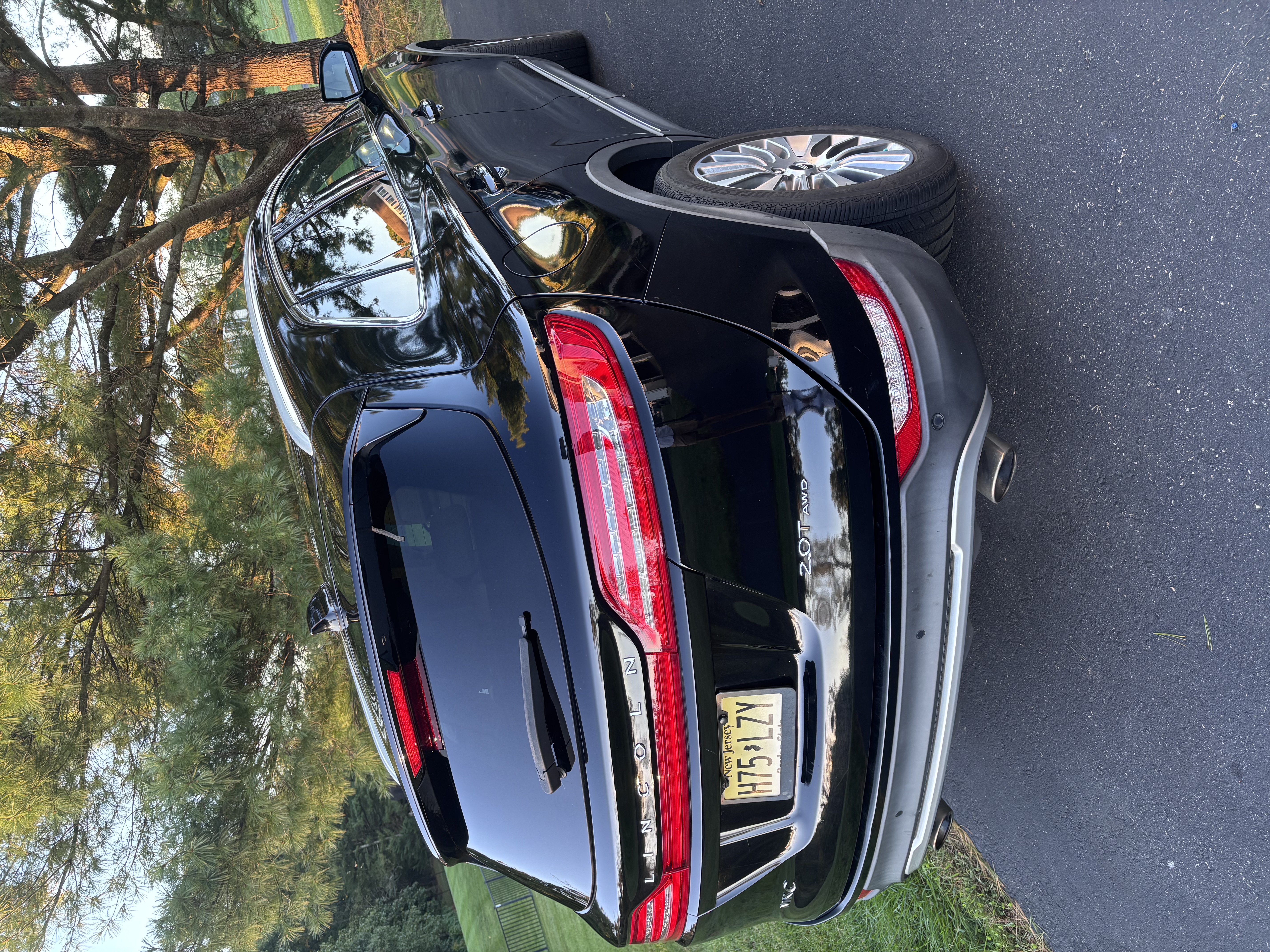 Used 2017 Lincoln MKC Reserve w/ Lincoln MKC Climate Package AWD/4WD image 5