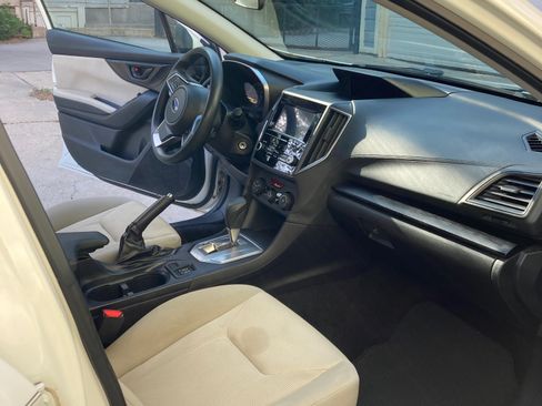 Used 2017 Subaru Impreza 2.0i Premium image 5