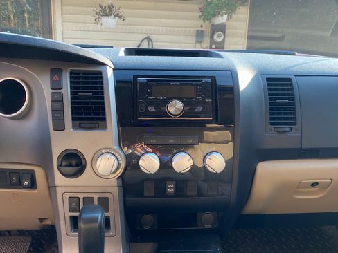 Used 2012 Toyota Tundra 2WD CrewMax image 20