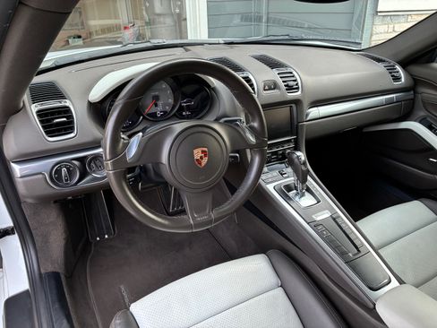 Used 2015 Porsche Cayman S image 16