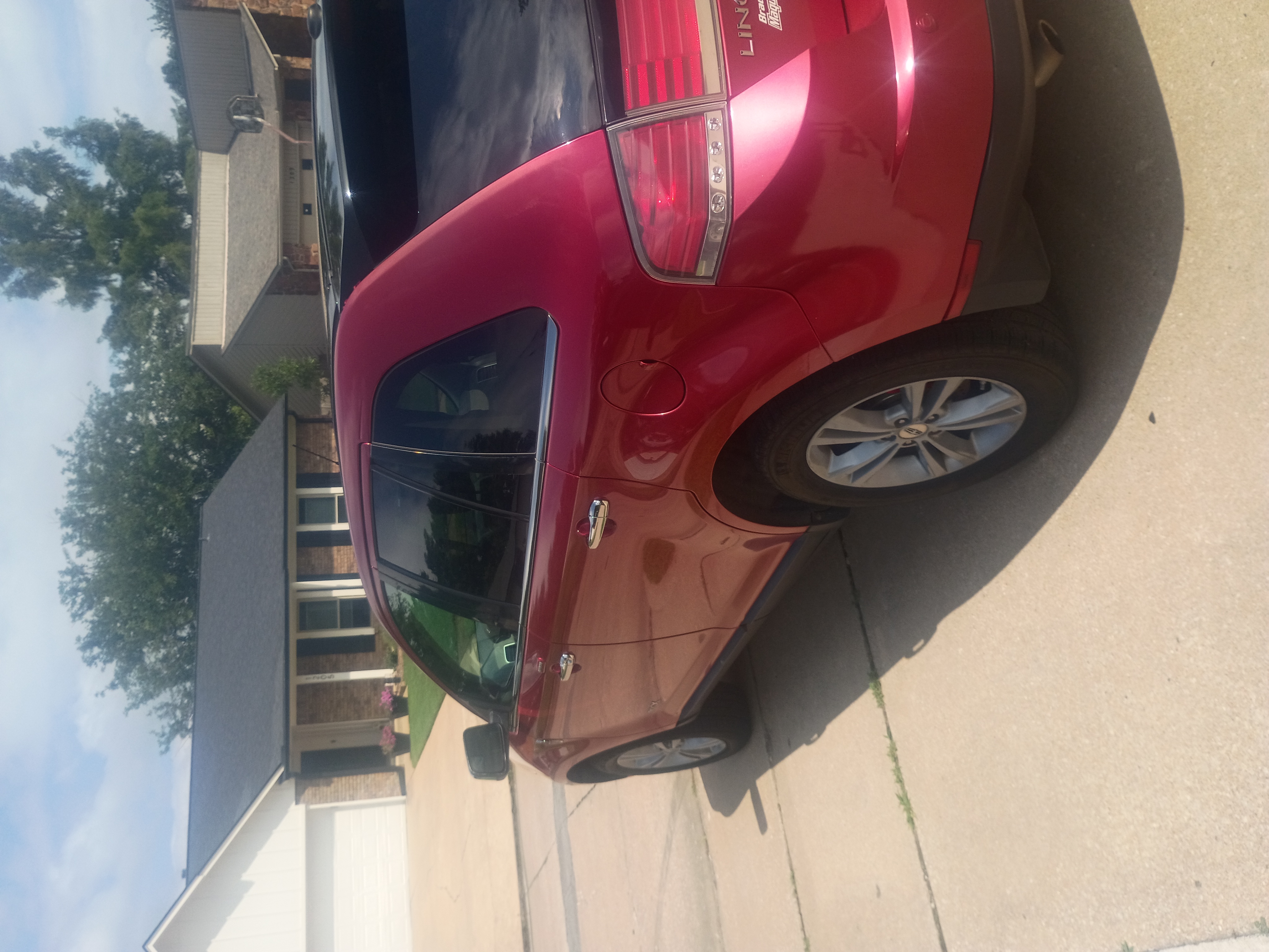 Used 2010 Lincoln MKX AWD image 6