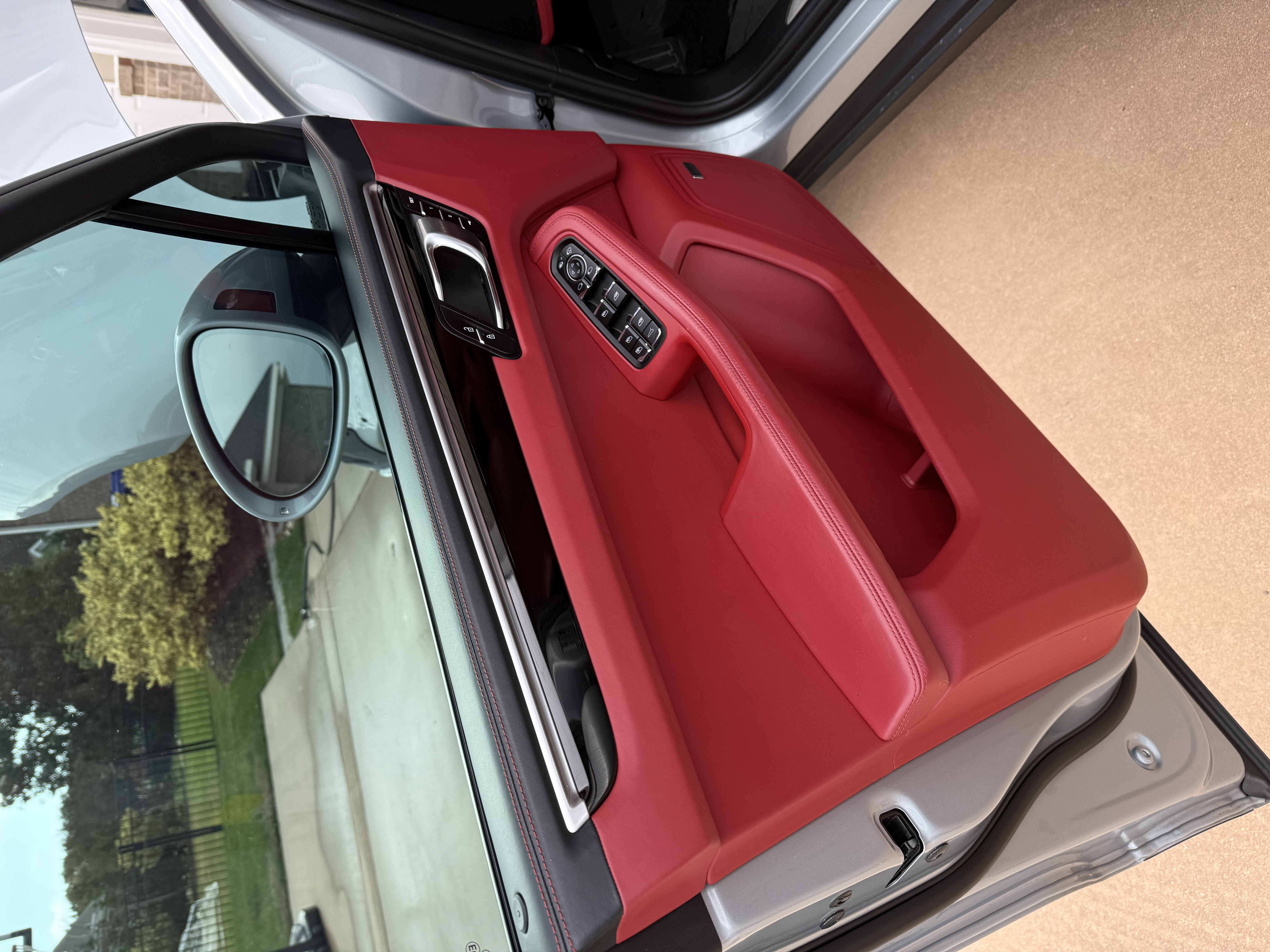 Used 2021 Porsche Macan S AWD/4WD image 24