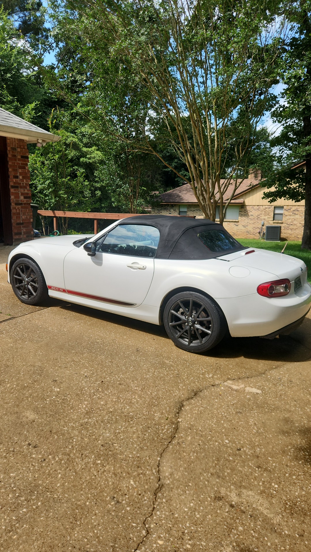 Used 2015 MAZDA MX-5 Miata Club RWD image 5