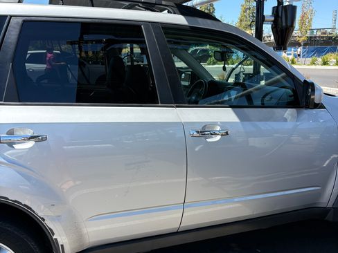 Used 2010 Subaru Forester 2.5X Limited w/ Utility Pkg AWD/4WD image 4