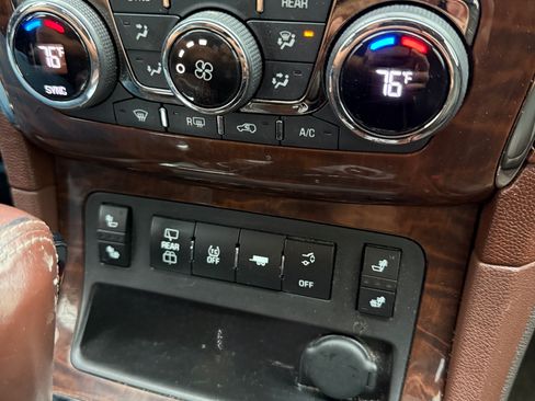Used 2014 Buick Enclave Leather AWD/4WD image 17