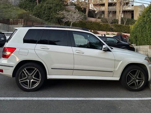 Used 2010 Mercedes-Benz GLK 350 4MATIC image 1