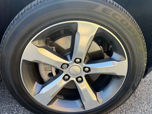 Used 2021 Jeep Grand Cherokee L Limited image 30