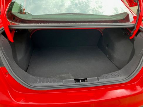 Used 2013 Ford Focus SE FWD image 12