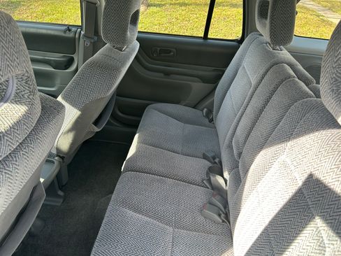 Used 1997 Honda CR-V 4WD image 10