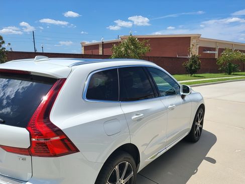 Used 2021 Volvo XC60 T5 Inscription w/ Advanced Package image 1