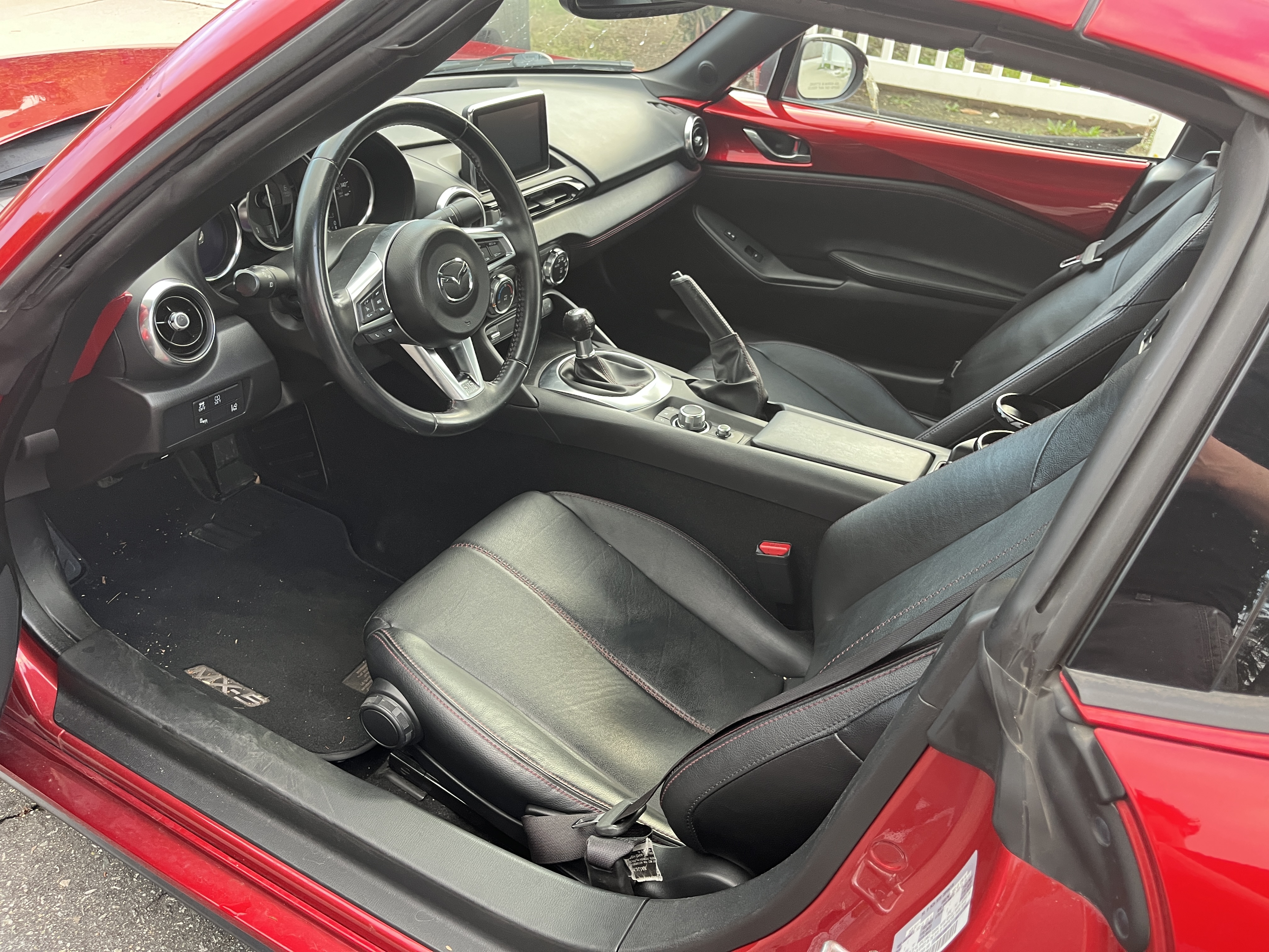 Used 2017 MAZDA MX-5 Miata RF Grand Touring RWD image 8