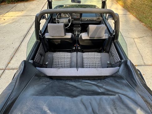Used 1992 Volkswagen Cabriolet image 12