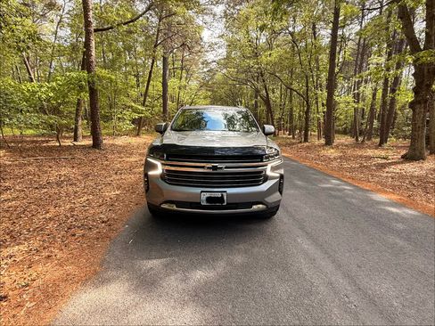 Used 2023 Chevrolet Tahoe LT w/ Max Trailering Package AWD/4WD image 9