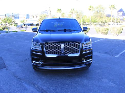 Used 2021 Lincoln Navigator L Reserve image 4