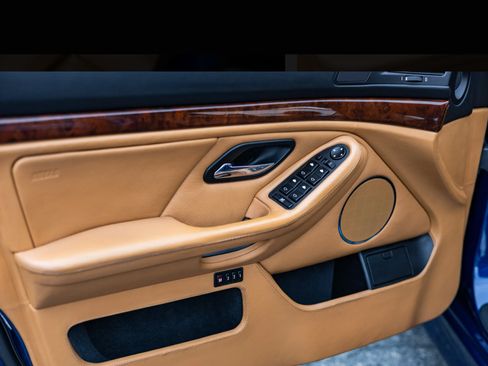 Used 2001 BMW M5 image 21