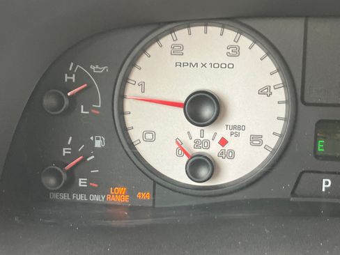 Used 2005 Ford F350 Lariat image 14