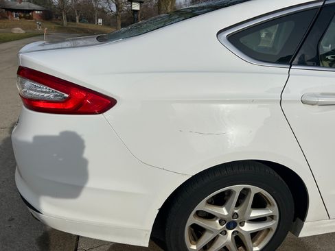 Used 2015 Ford Fusion SE w/ Equipment Group 202A image 6