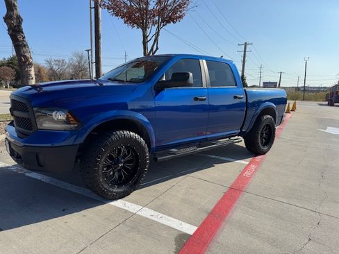Used 2016 RAM 1500 Laramie w/ Convenience Group image 2