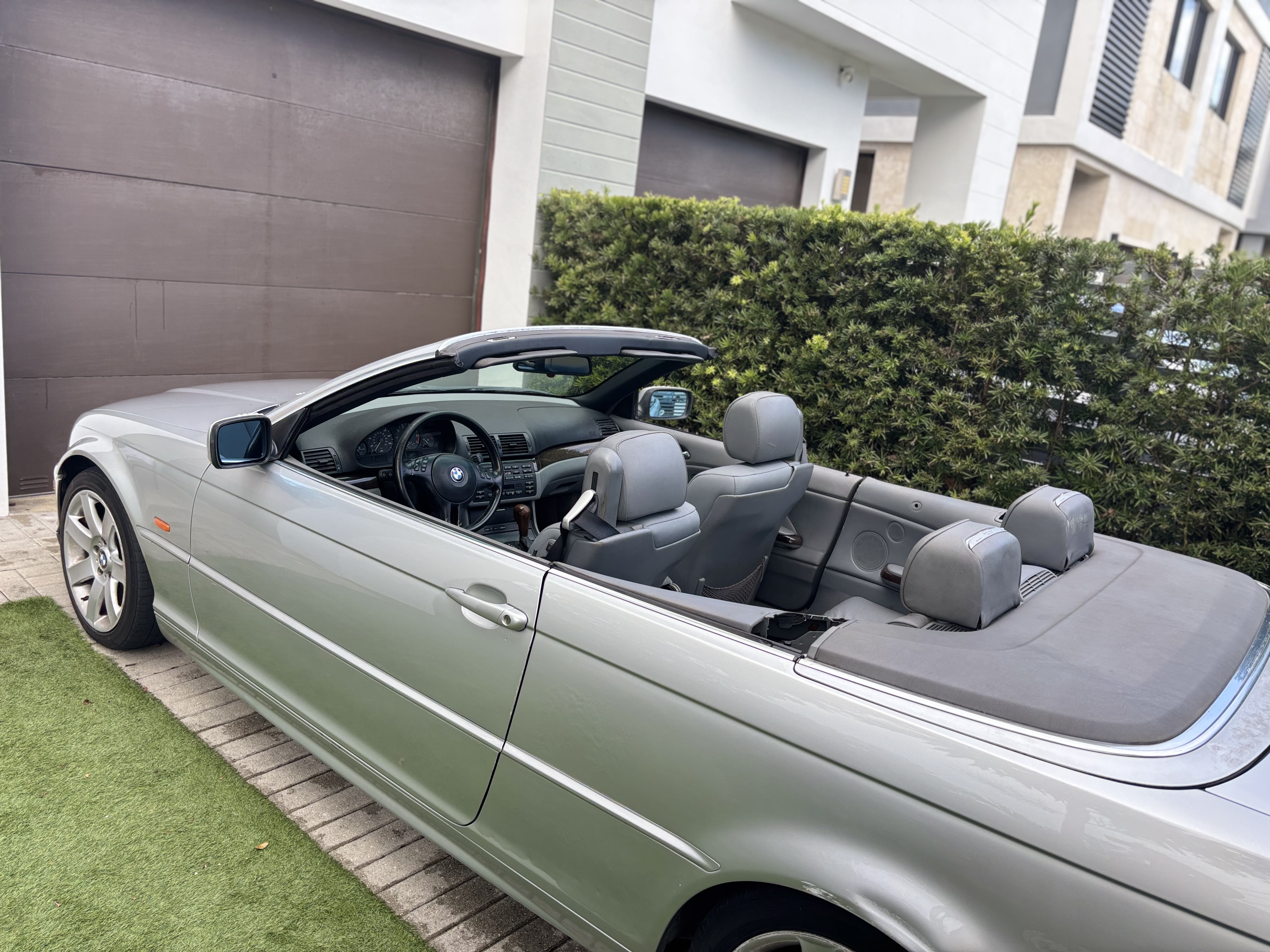 Used 2000 BMW 323ci Convertible RWD image 2