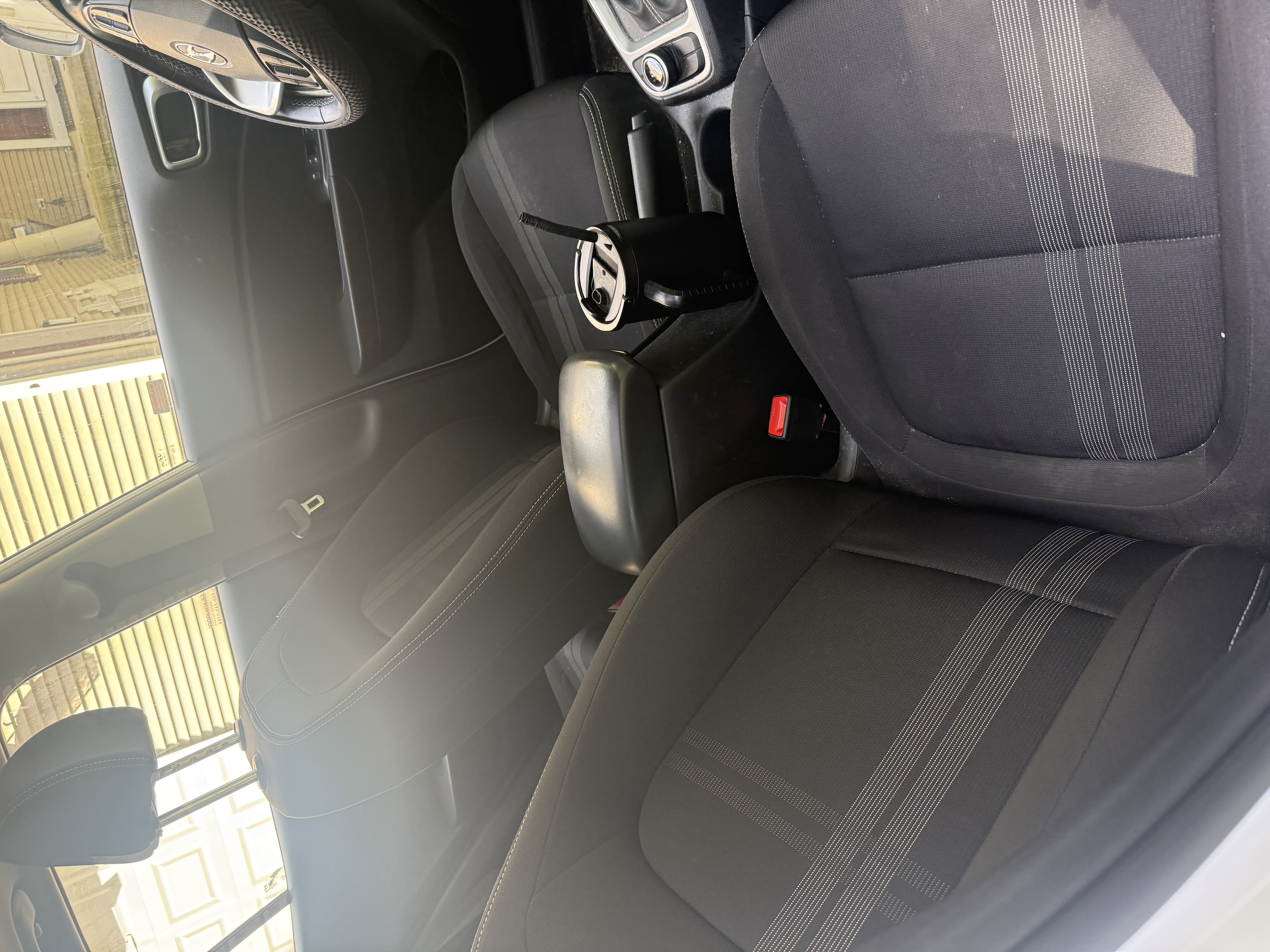 Used 2023 Hyundai Venue SEL w/ Cargo Package FWD image 6