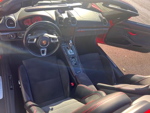 Used 2021 Porsche 718 Boxster Spyder image 25